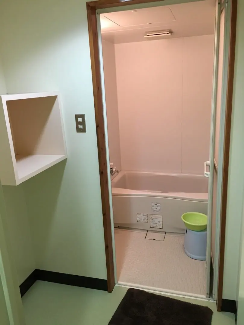 浴室の部屋。浴室と脱衣所は分かれている